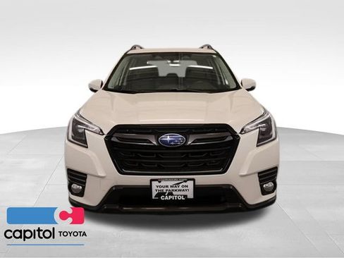 Used 2023 Subaru Forester Limited AWD/4WD image 6