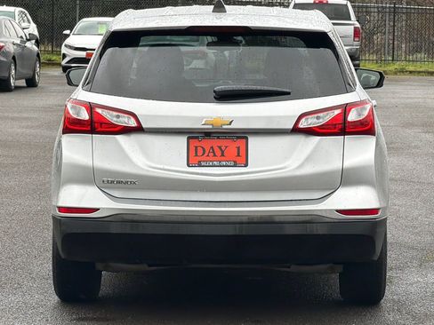 Used 2020 Chevrolet Equinox LS w/ LS Convenience Package FWD image 6