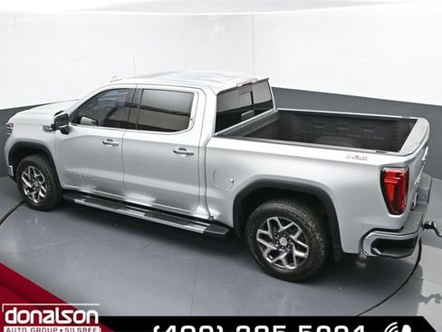 Used 2022 GMC Sierra 1500 SLT w/ SLT Convenience Package image 19
