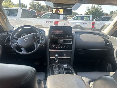 Used 2024 Nissan Armada SV AWD/4WD image 16