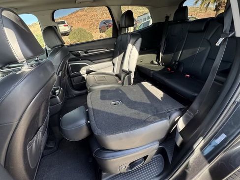 Used 2024 Kia Telluride S w/ S Sunroof Package image 10