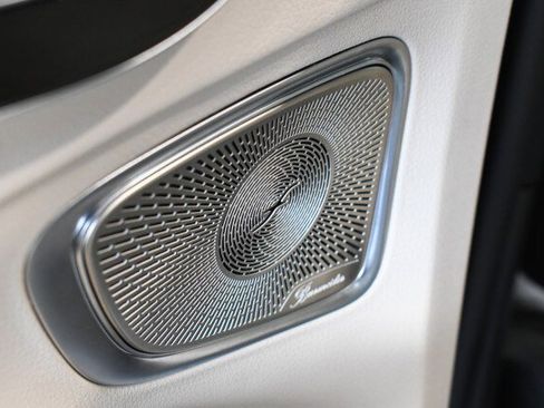Used 2022 Mercedes-Benz C 300 4MATIC Sedan w/ Exclusive Trim Package image 23