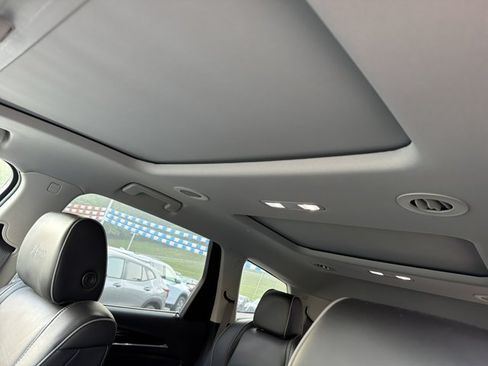 Used 2020 Buick Enclave Avenir w/ Avenir Technology Package AWD/4WD image 16