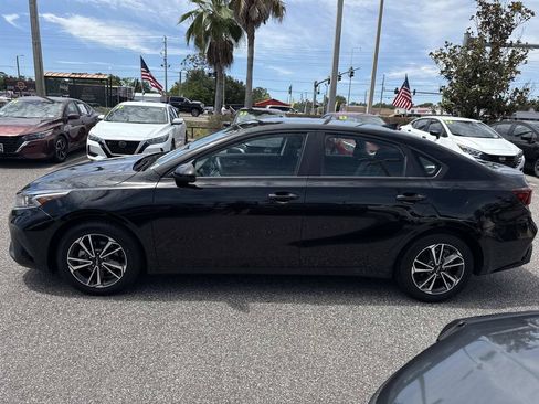 Used 2024 Kia Forte LXS FWD image 7