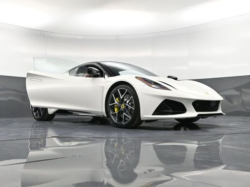 New 2026 Lotus Emira SE image 36