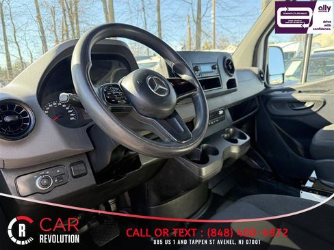 Used 2023 Mercedes-Benz Sprinter 2500 image 11
