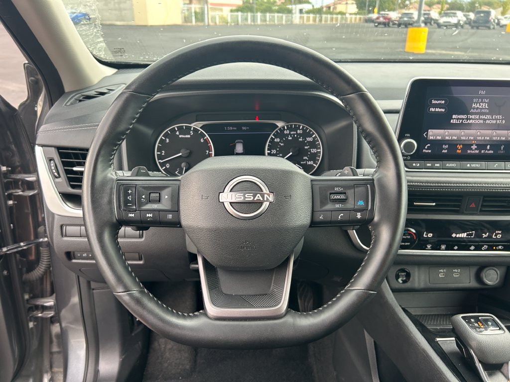 Used 2025 Nissan Rogue SV AWD/4WD image 20