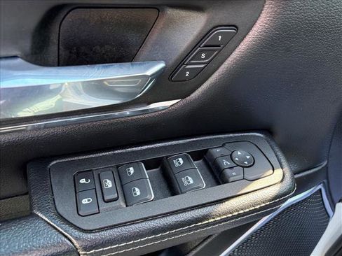 Used 2025 RAM 1500 Laramie image 21