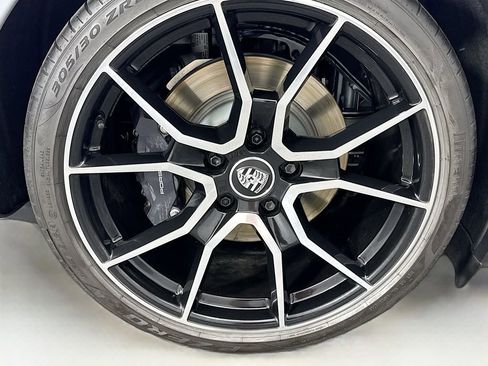 Used 2024 Porsche Taycan image 32