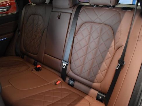 Used 2023 BMW X5 M50i w/ Executive Package image 7