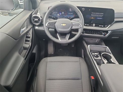 New 2026 Chevrolet Equinox LT image 9