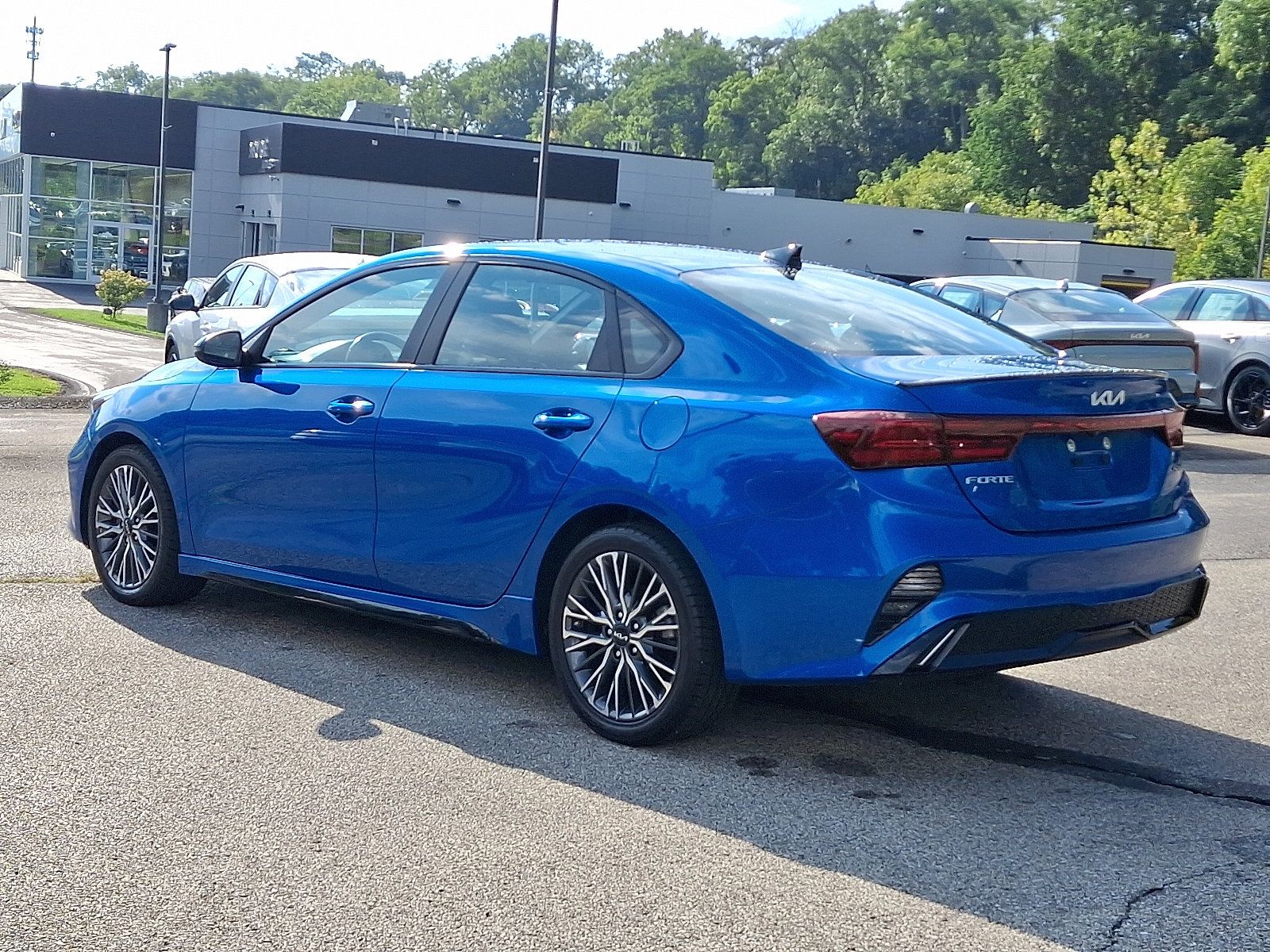 Used 2023 Kia Forte GT-Line FWD image 4