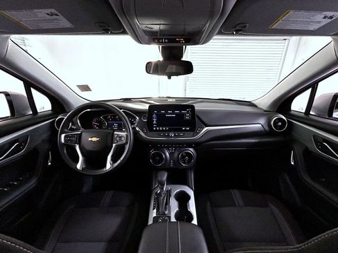 Certified 2025 Chevrolet Blazer LT AWD/4WD image 14