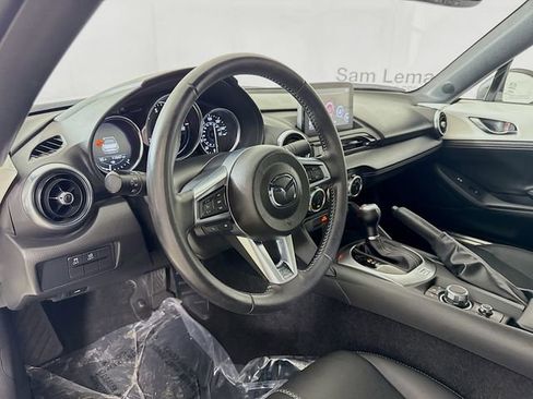 Used 2023 MAZDA MX-5 Miata Grand Touring image 9