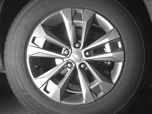 Used 2025 Chevrolet Equinox LT FWD image 15