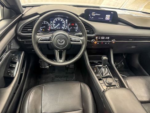 Used 2019 MAZDA MAZDA3 Hatchback w/ Premium Package image 15