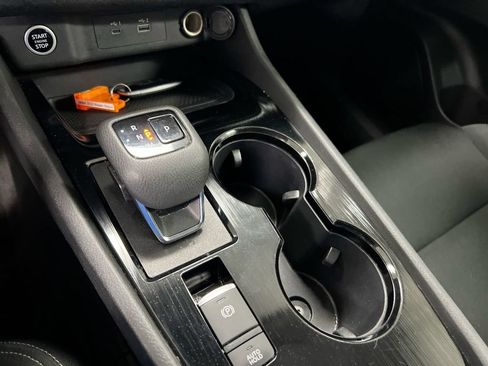 Used 2023 Nissan Rogue S FWD image 16