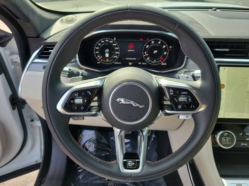 Used 2021 Jaguar F-PACE SVR AWD/4WD image 28