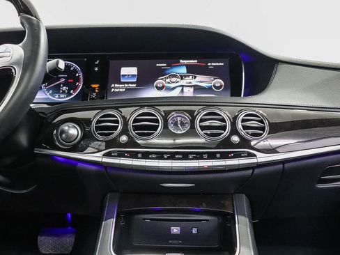 Used 2016 Mercedes-Benz S 550 Sedan image 14
