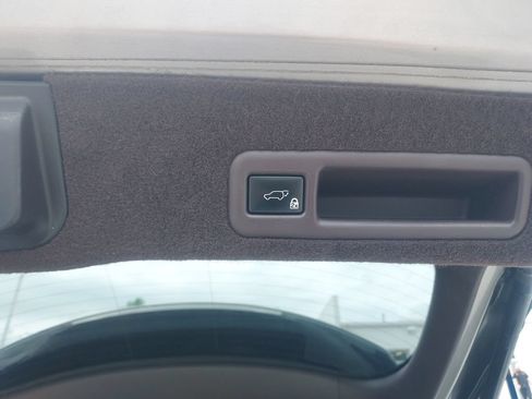 Used 2019 Lexus RX 450h AWD w/ Navigation Package image 39