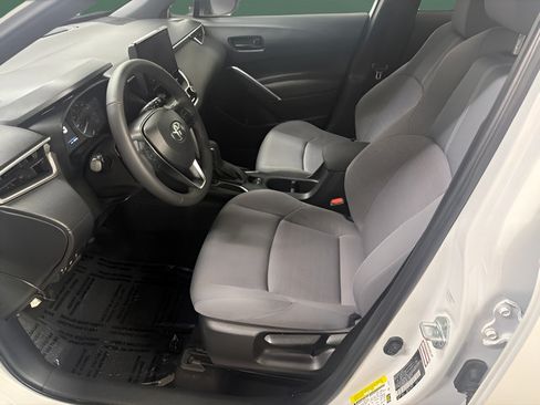 Used 2024 Toyota Corolla Cross AWD Hybrid image 12
