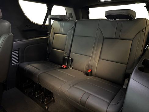 Used 2023 Chevrolet Suburban RST w/ Luxury Package AWD/4WD image 16