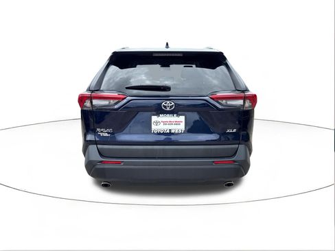 Used 2024 Toyota RAV4 XLE w/ Convenience Package FWD image 4