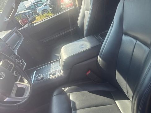 Used 2023 Ford Expedition XLT AWD/4WD image 21
