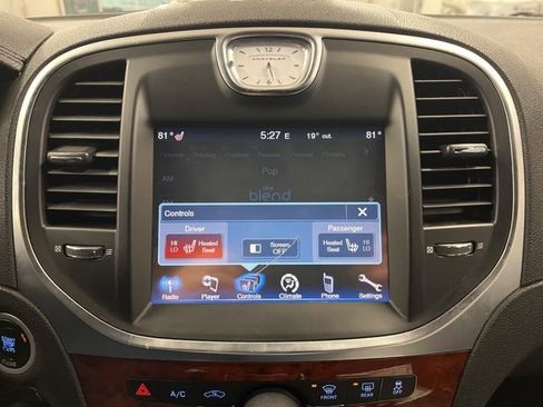 Used 2014 Chrysler 300 Base w/ Driver Convenience Group image 22