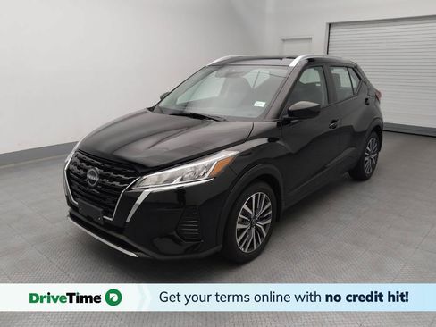 Used 2023 Nissan Kicks SV FWD image 1