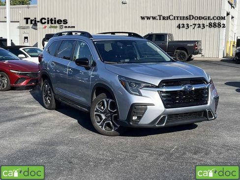 Used 2024 Subaru Ascent Touring AWD/4WD image 1