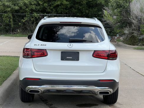 Used 2020 Mercedes-Benz GLC 300 image 4