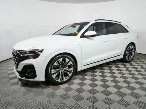 Used 2026 Audi Q8 Premium Plus AWD/4WD image 29