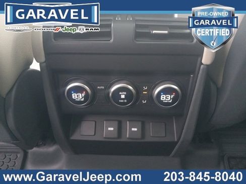 Used 2024 Land Rover Defender 130 S image 33