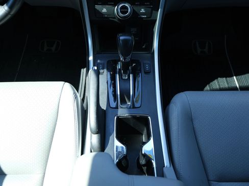 Used 2015 Honda Accord EX-L image 26