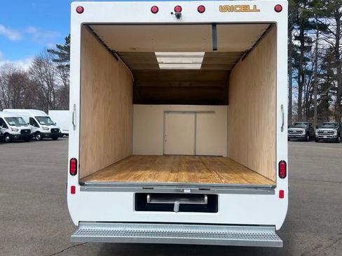 New 2027 Ford E-350 and Econoline 350 Super Duty w/ Power Equipment Group RWD image 9