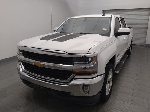 Used 2018 Chevrolet Silverado 1500 LT w/ Texas Edition RWD image 15