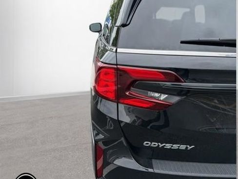 Used 2025 Honda Odyssey Sport-L image 8