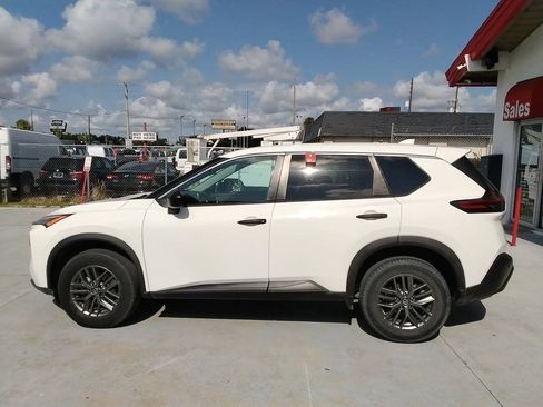 Used 2021 Nissan Rogue S FWD image 7