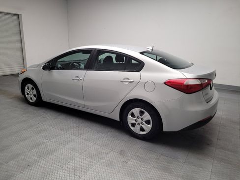 Used 2016 Kia Forte LX FWD image 3