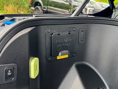 Used 2024 Ford F150 Lightning Platinum AWD/4WD image 10