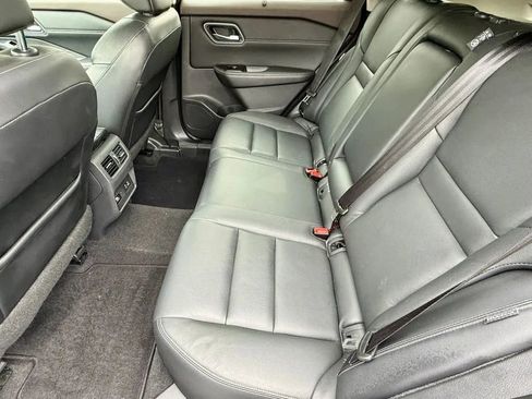 Used 2021 Nissan Rogue SL AWD/4WD image 13
