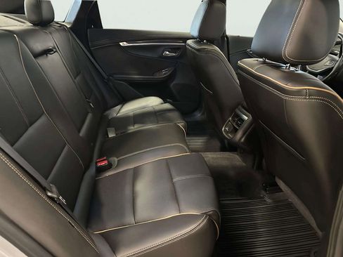 Used 2015 Chevrolet Impala LTZ FWD image 21