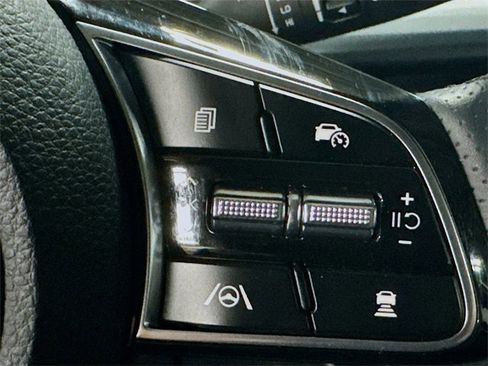 Used 2024 Kia Seltos SX image 16