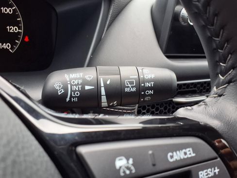 Used 2026 Honda HR-V EX-L image 19