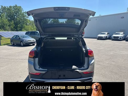 Used 2023 Buick Encore GX Select w/ Safety Package II AWD/4WD image 20