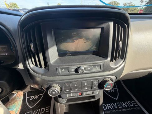 Used 2019 Chevrolet Colorado W/T w/ WT Convenience Package RWD image 15