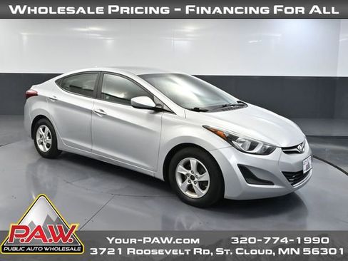 Used 2014 Hyundai Elantra SE FWD image 1