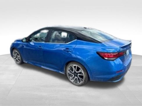 Used 2024 Nissan Sentra SR w/ SR Premium Package FWD image 40