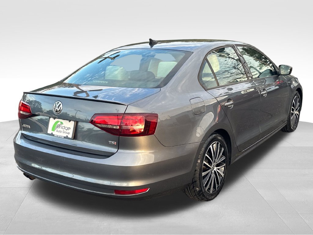 Used 2016 Volkswagen Jetta Sport FWD image 8